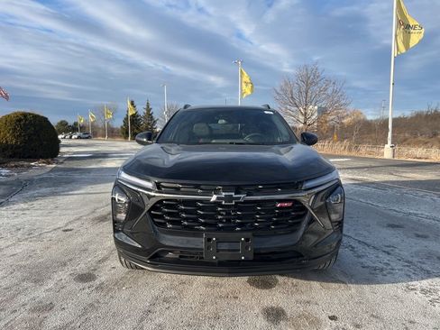 New 2026 Chevrolet Trax RS w/ Sunroof Package image 2