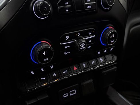 Used 2021 Chevrolet Silverado 1500 LTZ w/ Z71 Off-Road Package image 52