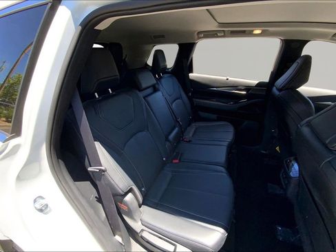 Used 2024 INFINITI QX60 Luxe w/ Cargo Package AWD/4WD image 17