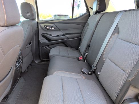 Used 2020 Chevrolet Traverse LS image 32