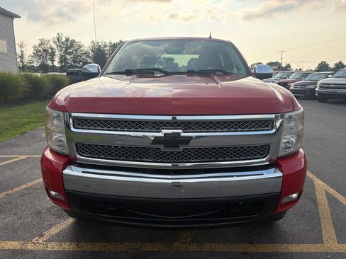 Used 2007 Chevrolet Silverado 1500 LT w/ 1LT Convenience Package AWD/4WD image 3