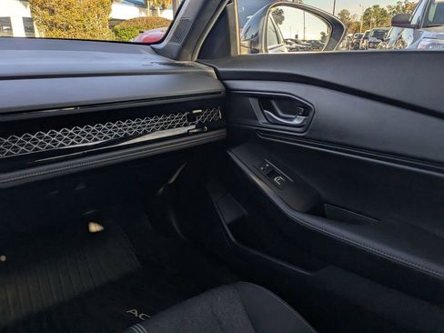 Used 2025 Honda Accord Sport image 19