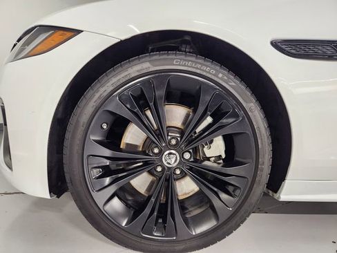 Used 2024 Jaguar XF R-Dynamic SE image 8