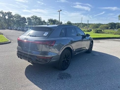 Used 2024 Audi Q8 e-tron Prestige AWD/4WD image 7