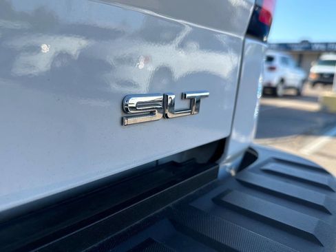 Used 2015 GMC Sierra 1500 SLT w/ SLT Crew Cab Value Package image 10