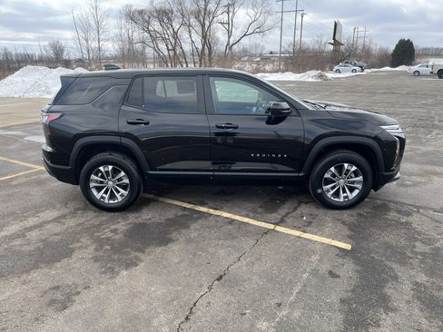 Used 2025 Chevrolet Equinox LT image 7