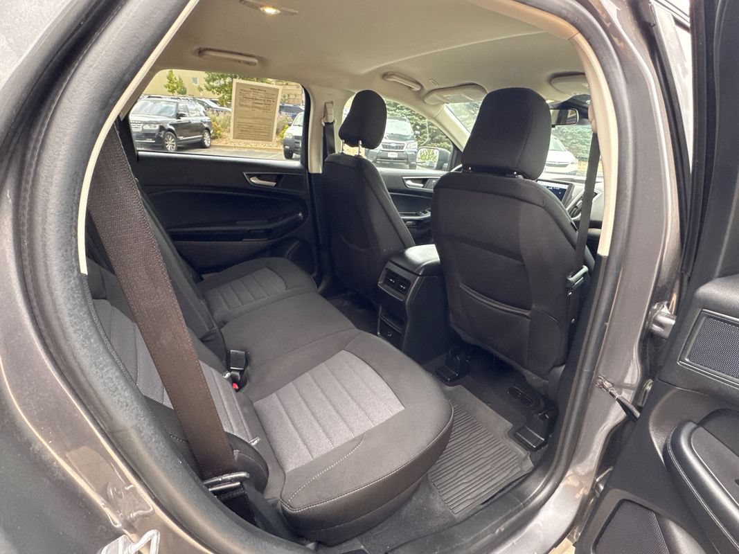 Used 2021 Ford Edge SE AWD/4WD image 19