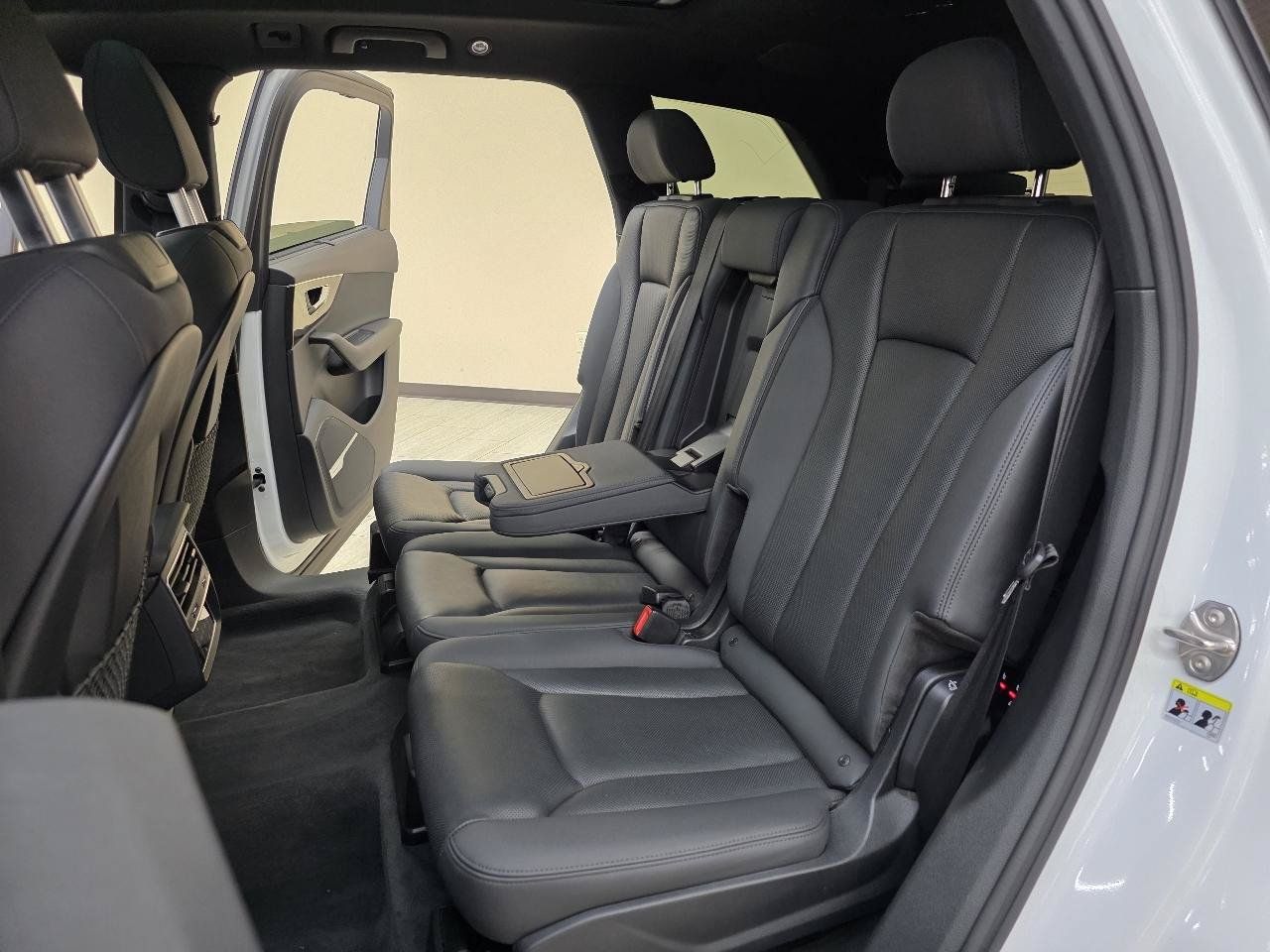 Used 2020 Audi Q7 3.0T Premium Plus w/ Premium Plus Package AWD/4WD image 27