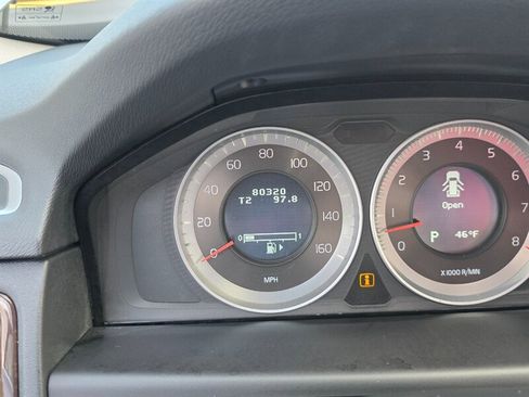 Used 2013 Volvo XC70 3.2 Platinum image 22