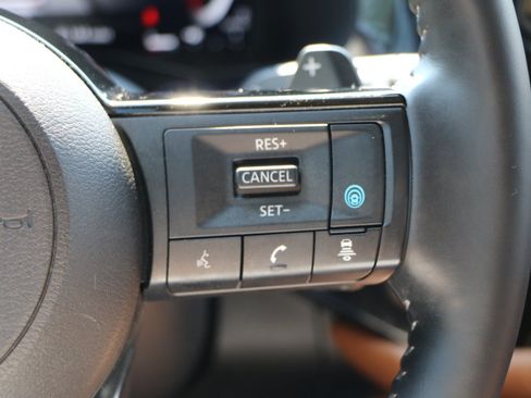 Used 2025 Nissan Pathfinder Platinum AWD/4WD image 20