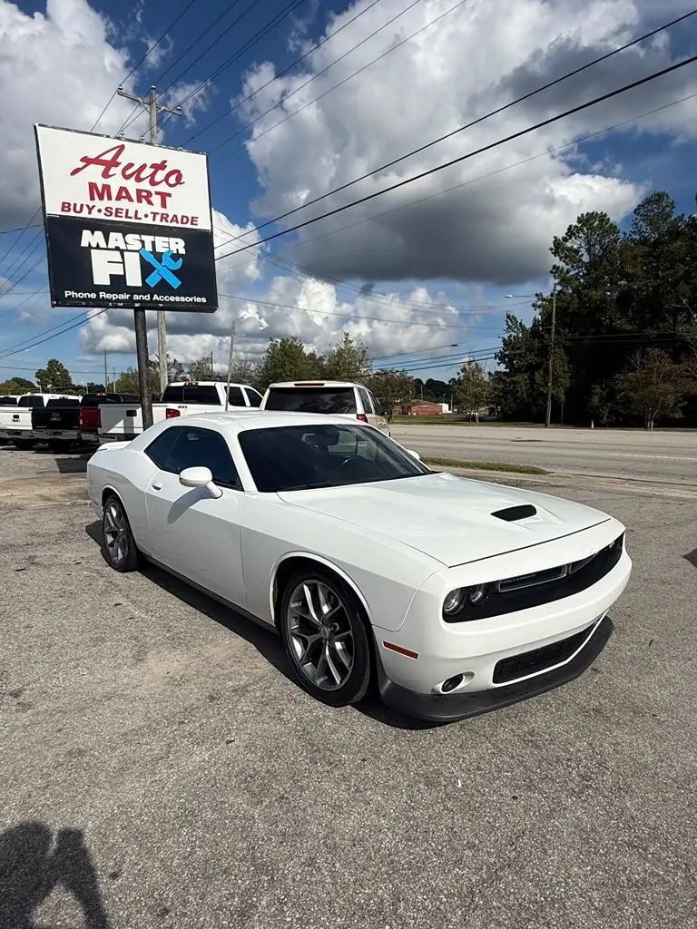 Used 2022 Dodge Challenger GT RWD image 1