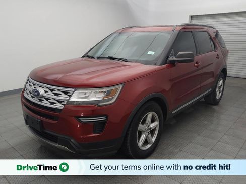 Used 2019 Ford Explorer XLT image 1