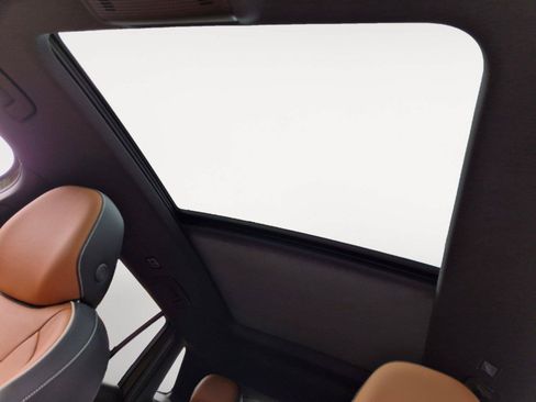 New 2026 Volkswagen Tiguan SEL R-Line AWD/4WD image 12