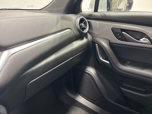 Used 2022 Chevrolet Blazer LT image 17