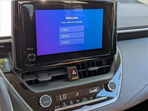 Used 2023 Toyota Corolla LE image 6