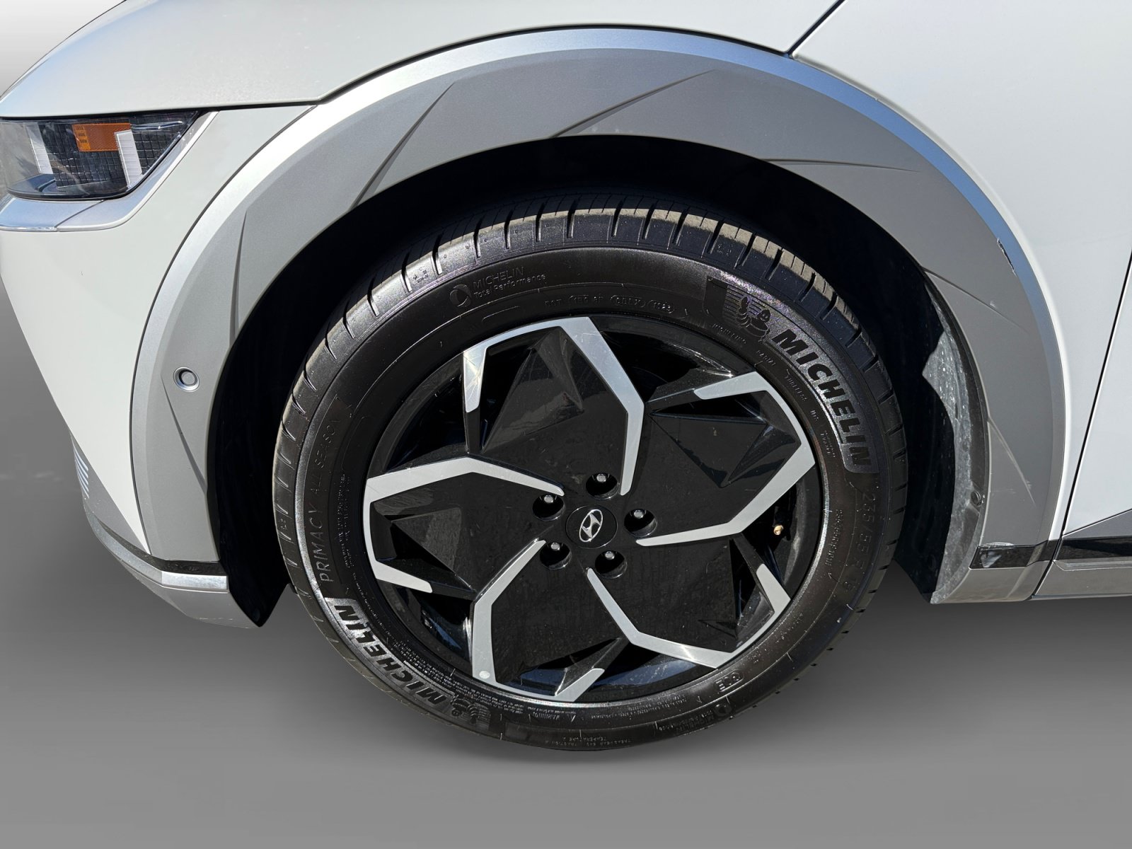 Certified 2023 Hyundai Ioniq 5 Limited RWD image 9