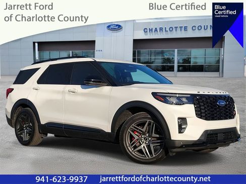 Certified 2025 Ford Explorer ST image 1
