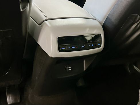 Used 2025 Hyundai Palisade SEL AWD/4WD image 28