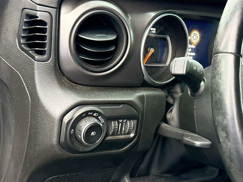 Used 2022 Jeep Wrangler Unlimited Sport S image 10