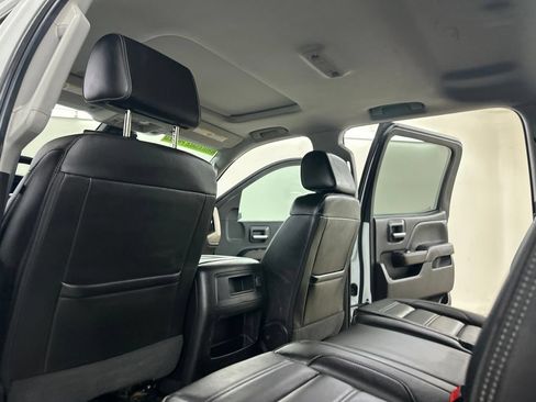Used 2017 GMC Sierra 2500 Denali w/ Duramax Plus Package AWD/4WD image 29