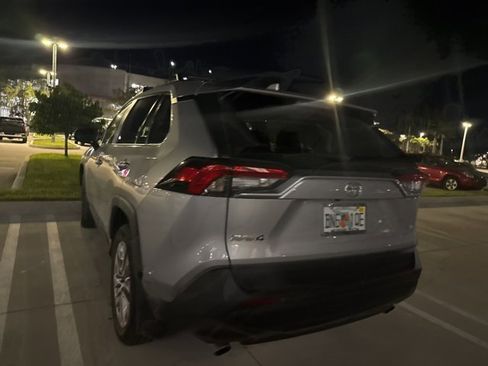 Used 2025 Toyota RAV4 XLE Premium image 9