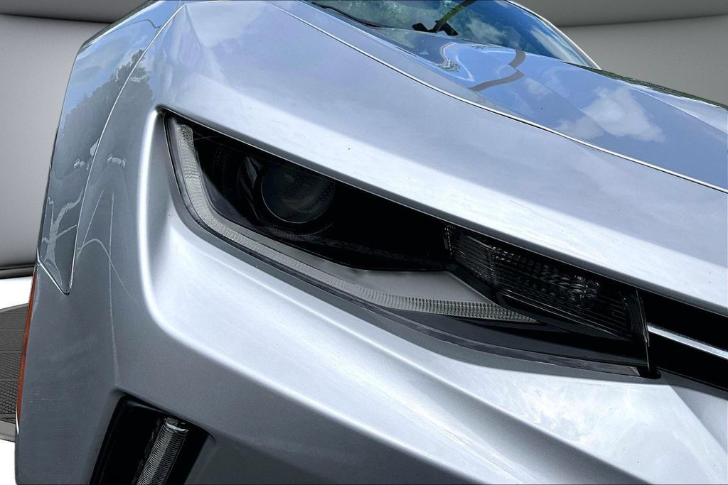 Used 2018 Chevrolet Camaro LT w/ RS Package RWD image 31