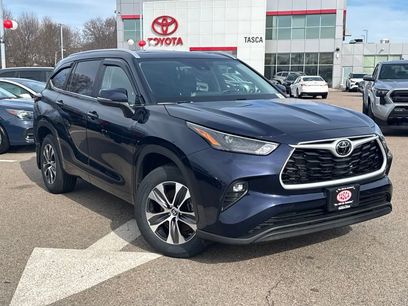 Used 2024 Toyota Highlander XLE