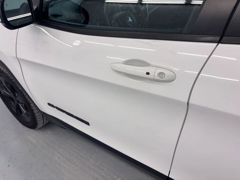 Used 2021 Jeep Cherokee Latitude Plus FWD image 20