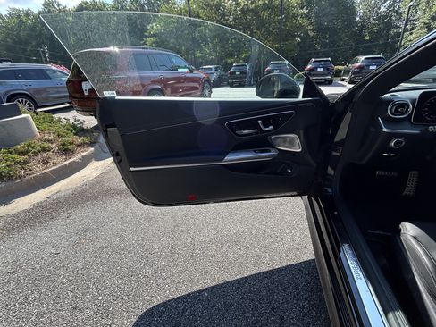 Certified 2025 Mercedes-Benz CLE 300 4MATIC Coupe image 16