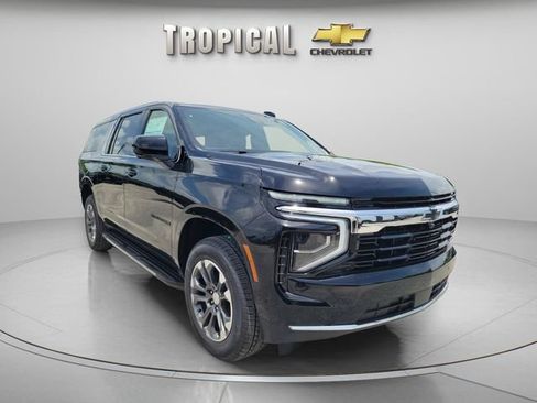 New 2026 Chevrolet Suburban LS w/ LPO, Dark Essentials Package RWD image 7