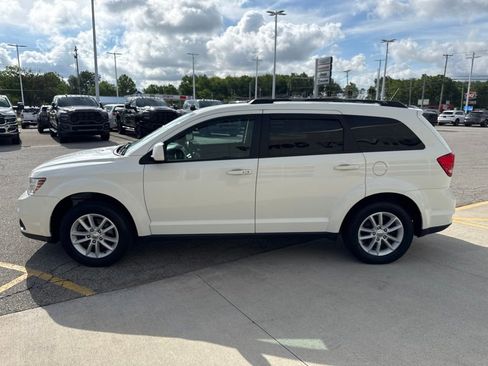 Used 2017 Dodge Journey SXT w/ Premium Group FWD image 8