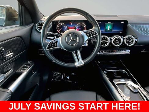 Used 2025 Mercedes-Benz GLA 250 4MATIC image 10