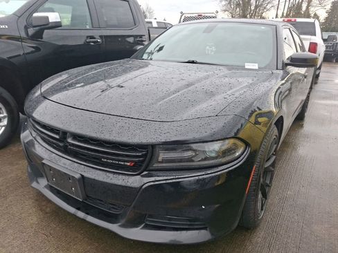 Used 2018 Dodge Charger R/T image 1