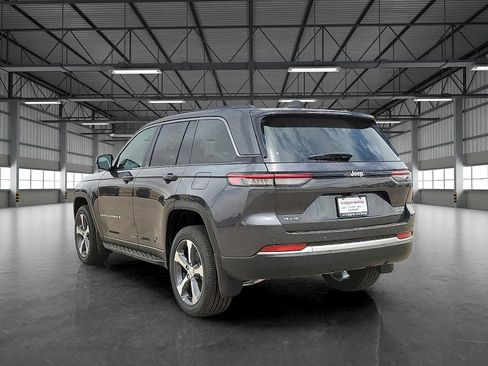 New 2026 Jeep Grand Cherokee Limited AWD/4WD image 3