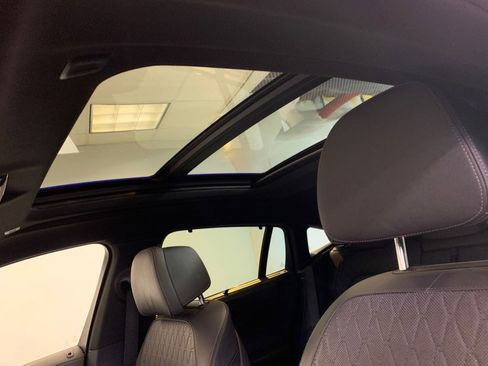 Used 2023 BMW X6 M50i w/ Executive Package image 21