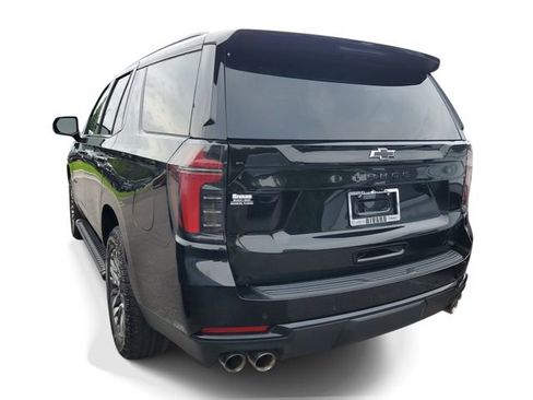Used 2025 Chevrolet Tahoe Z71 AWD/4WD image 3