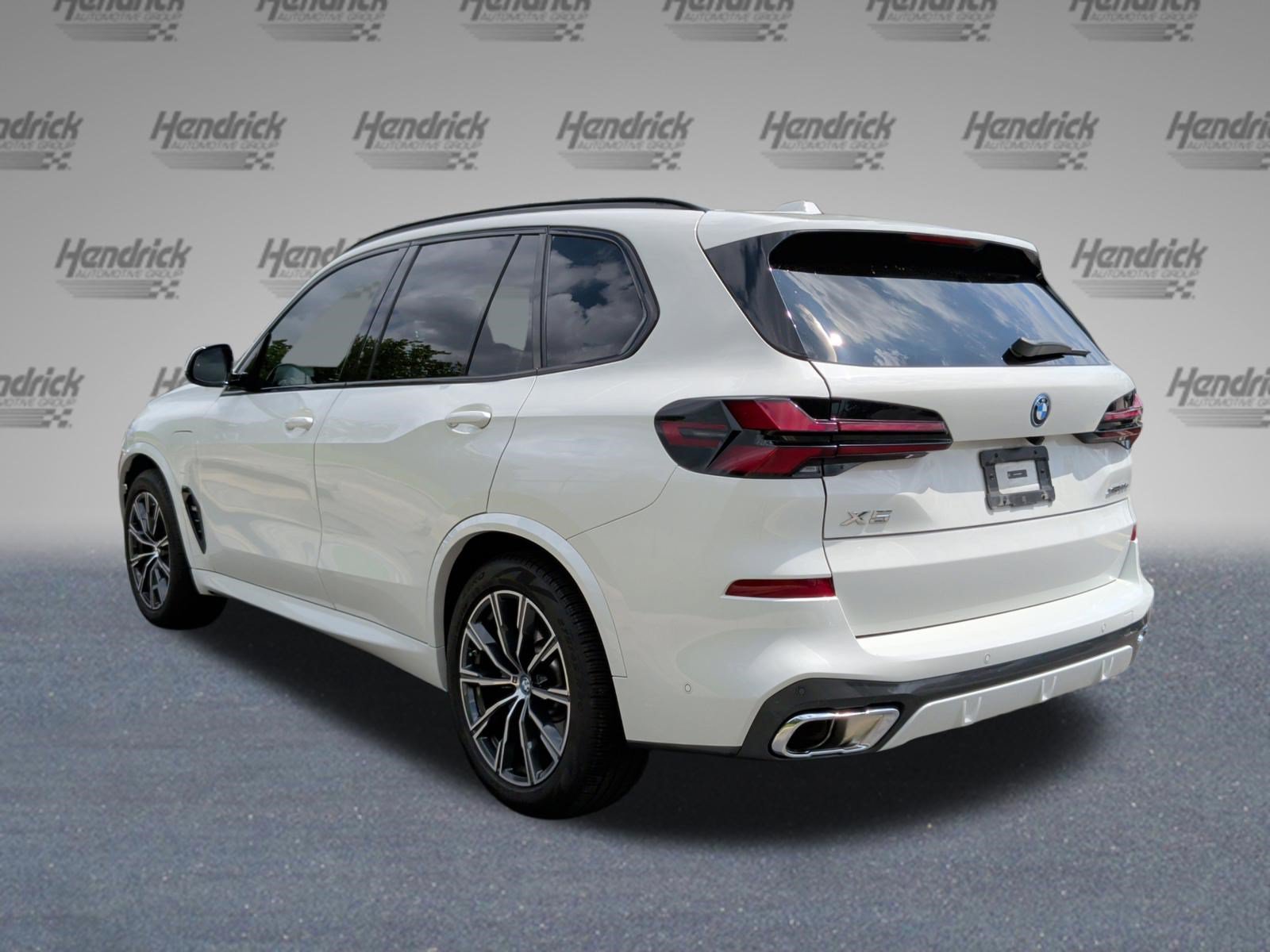 Certified 2024 BMW X5 xDrive50e w/ M Sport Package AWD/4WD image 9