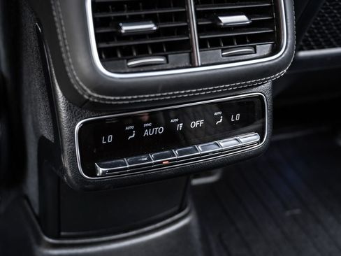Used 2025 Mercedes-Benz GLS 63 AMG 4MATIC image 21