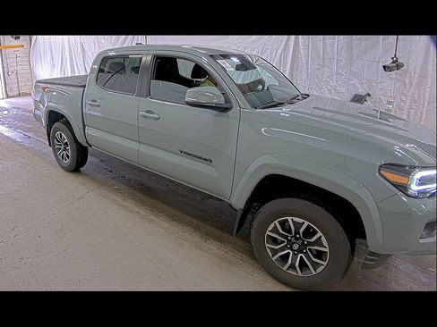 Used 2023 Toyota Tacoma TRD Sport w/ Black Out Package (TMS) AWD/4WD image 2