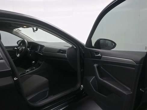 Used 2019 Volkswagen Jetta S w/ Driver Assistance Package FWD image 17