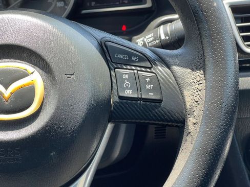 Used 2016 MAZDA MAZDA3 i Sport w/ Preferred Equipment Package FWD image 30