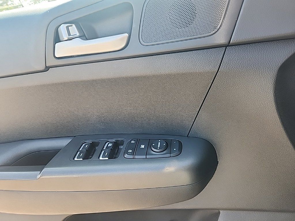 Certified 2022 Kia Sportage LX FWD image 25