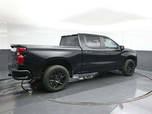 Used 2023 Chevrolet Silverado 1500 Custom image 5