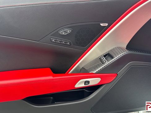 Used 2019 Chevrolet Corvette Z06 RWD image 12