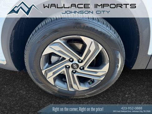 Used 2023 Hyundai Santa Fe SEL w/ Premium Package AWD/4WD image 9
