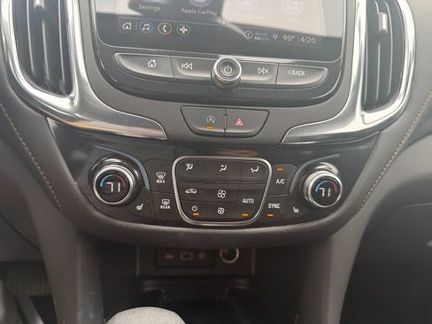 Used 2024 Chevrolet Equinox Premier FWD image 15