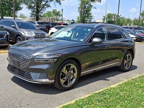 Used 2024 Genesis Electrified GV70 w/ Prestige Package AWD/4WD image 3