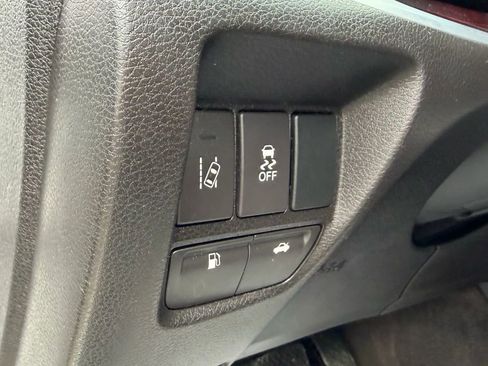 Used 2016 Acura TLX w/ Technology Package FWD image 25