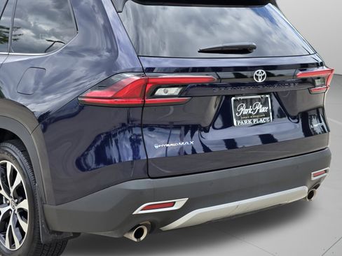 Used 2025 Toyota Grand Highlander AWD Hybrid image 40