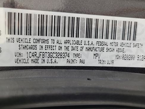 Used 2016 Jeep Grand Cherokee Limited AWD/4WD image 33